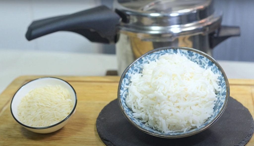  a quick and easy way to cook fluffy Basmati rice in a pressure cooker. Using a pressure cooker allows you to prepare soft and fluffy rice much faster than the traditional method, making it a convenient option for enjoying delicious Basmati rice.