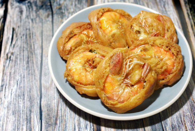 Fried Prawn fritter 脆皮虾饼